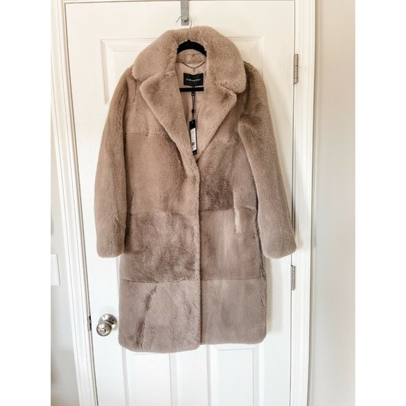 NWT BCBGMaxAzria Faux Fur Super Soft Coat - Picture 2 of 5